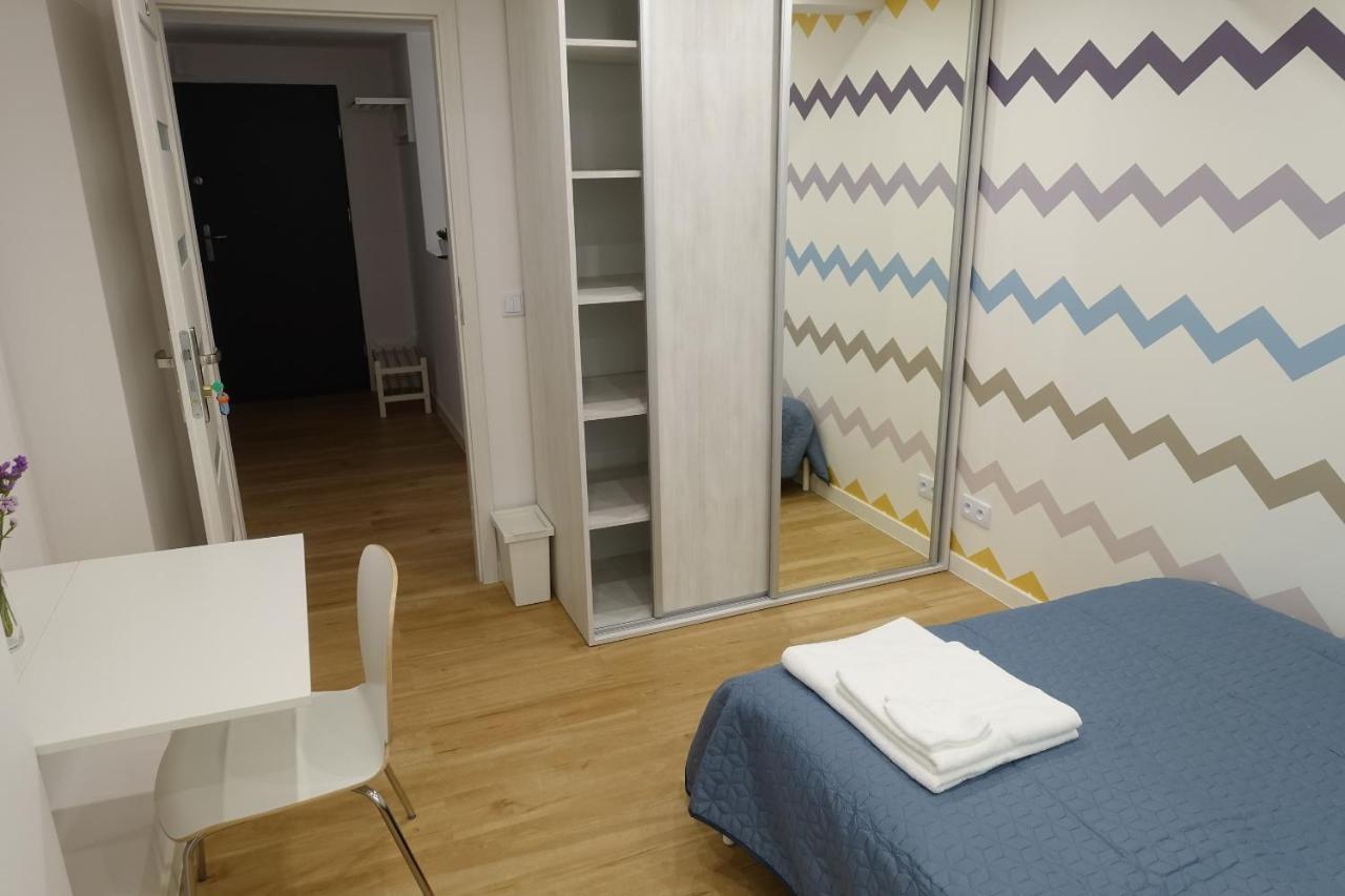Three Rooms Apartment Krakau Exterior foto