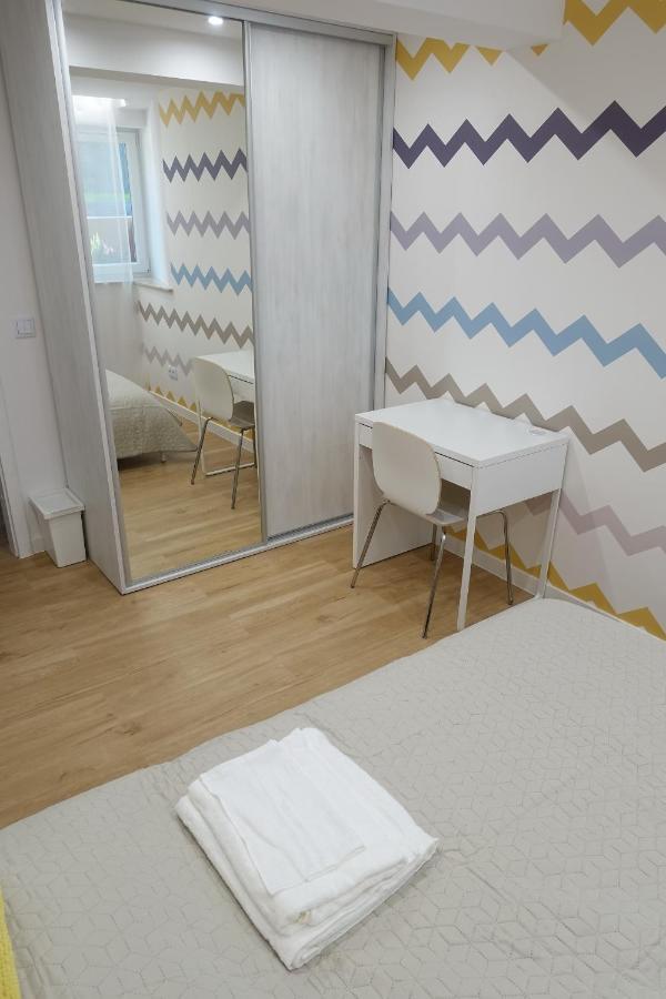 Three Rooms Apartment Krakau Exterior foto